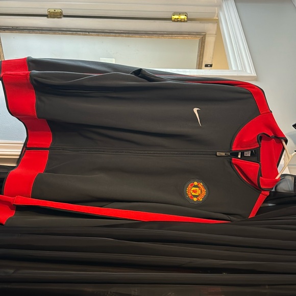 Too Big - Picture 1 of 4